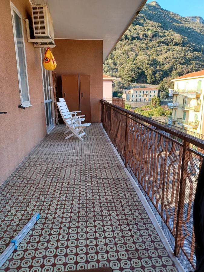 Vreni Lodge 菲纳莱利古雷 外观 照片